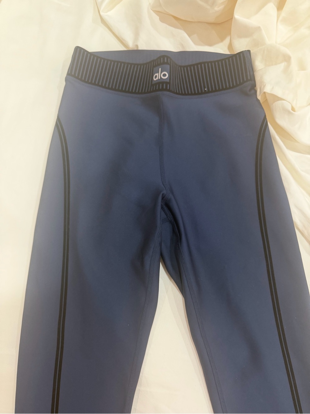 ALO Yoga Kids Navy Leggings with Black Trim
